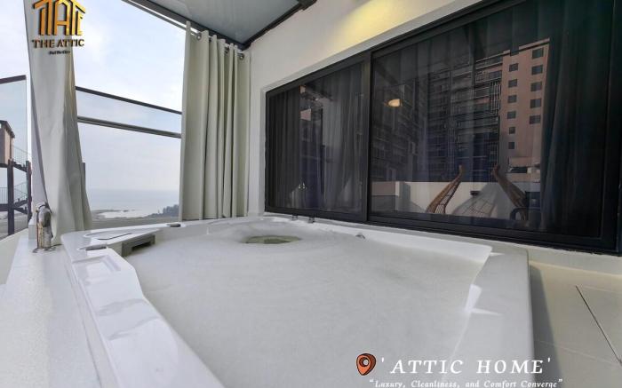 [Attic] Couple's Romantic Private Pool [Netflix]