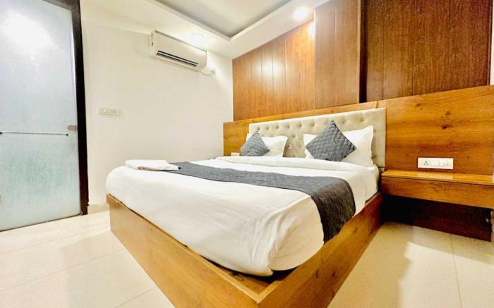 Hotel O Avi Suites