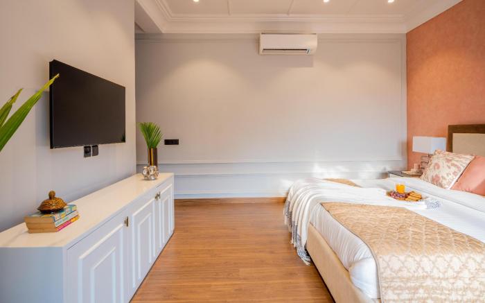 ELIVAAS 4 BHK with Pvt Pool - Suntuarios