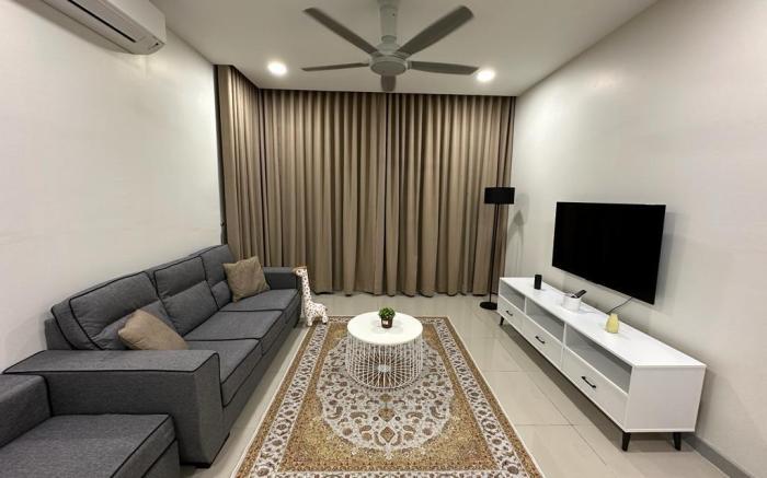 Lily Homestay WITH POOL Ladang Tanjung