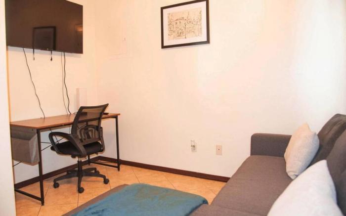 BD 2BT town suite minutes away Medical Center