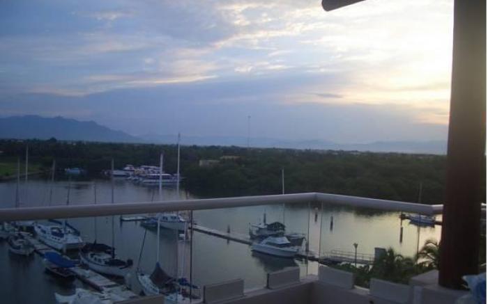 Marina Banderas Suites Hotel Boutique