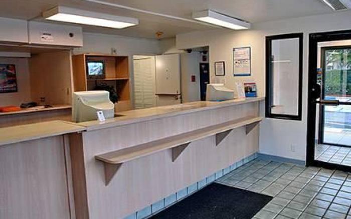 Motel 6-Lantana West Palm Beach, FL