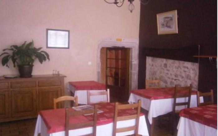 Logis Le Relais du Chapeau Rouge