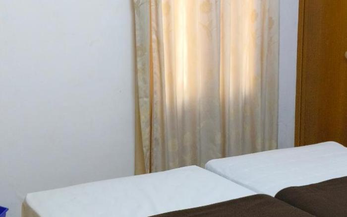 Tess Holistay Room No 1
