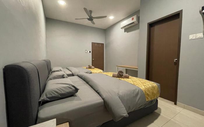 Private Pool Haven: 5BR w/ Karaoke | 20 Pax