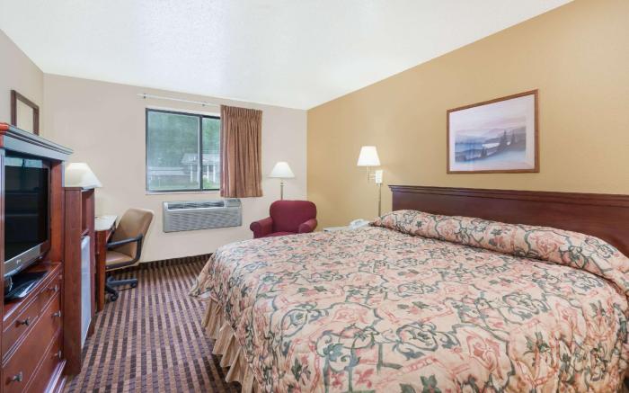 Super 8 By Wyndham La Vale/Cumberland Area