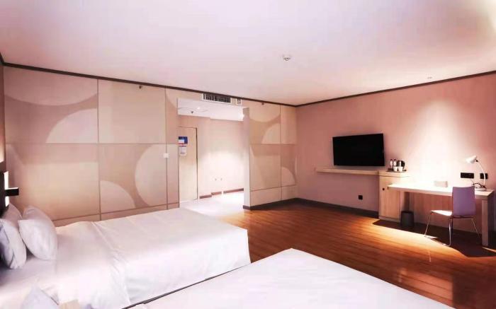 Hanting Hotel Tianjin Xiqing Development Zone Meijiang Convention and Exhibition Center