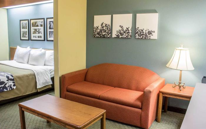 Clarion Pointe Wake Forest - Raleigh North