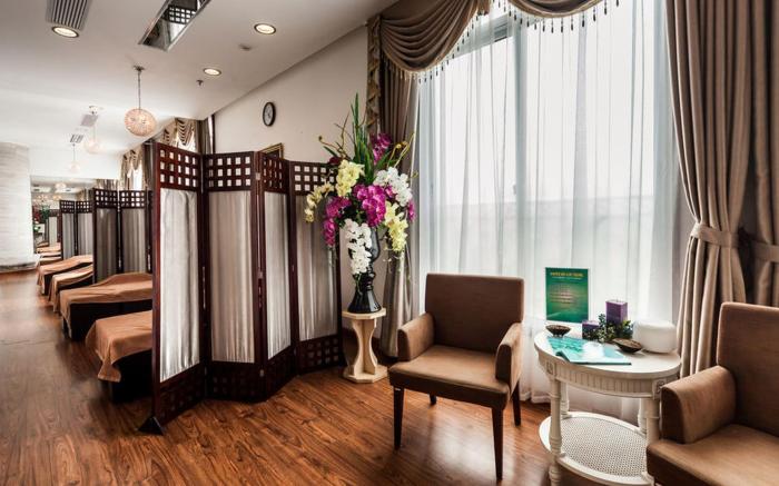 Super Candle Hotel