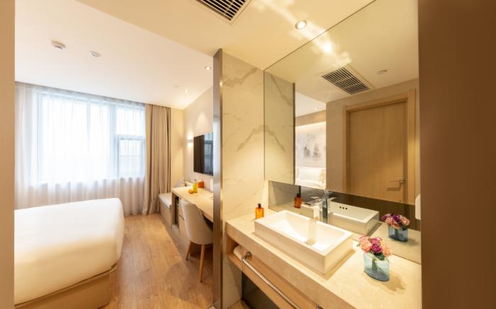 Orange Hotel Nanjing Railway Station Xuanwu Lake