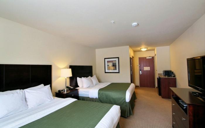 Cobblestone Inn and Suites - Brillion