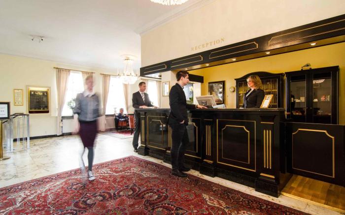 Mayfair Hotel Tunneln