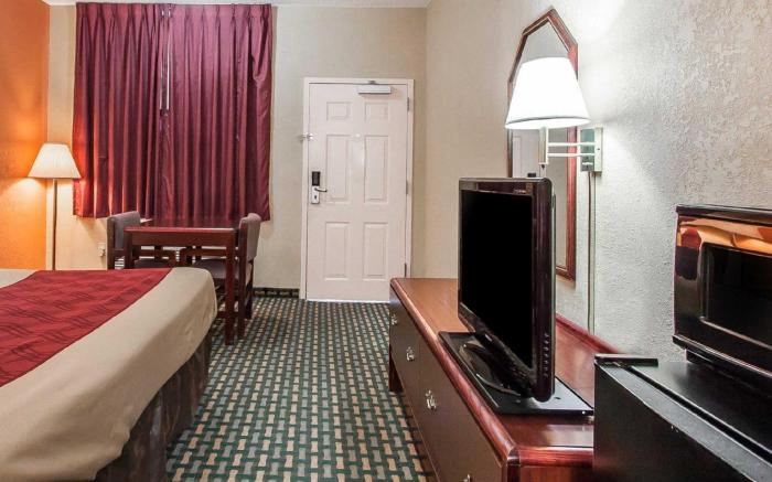 Econo Lodge Northport - Tuscaloosa