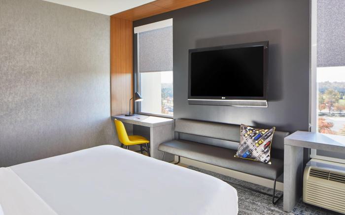 Aloft Dulles Airport North