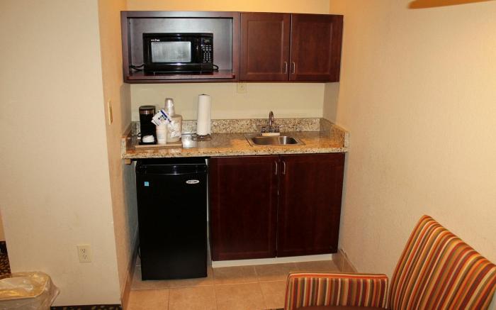 Holiday Inn Express Hotel & Suites Starkville By IHG