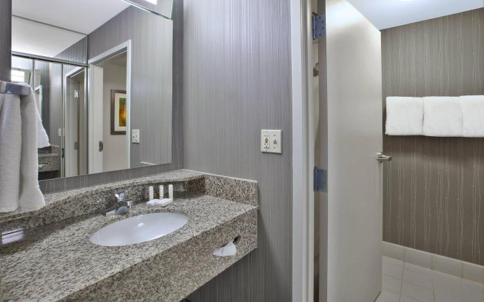 Courtyard by Marriott Somerset