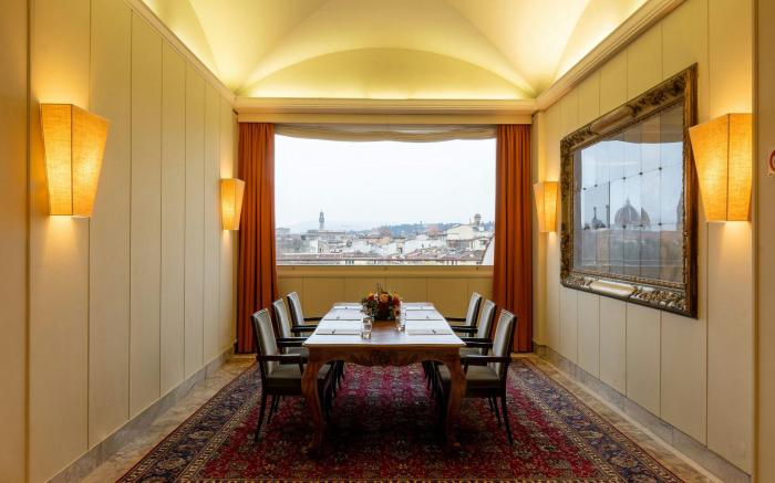 Sina Villa Medici, Autograph Collection