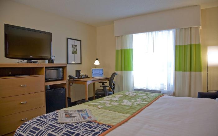 Fairfield Inn & Suites Commerce