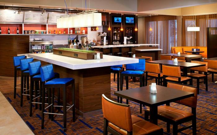 Courtyard by Marriott Chicago Arlington Heights/South