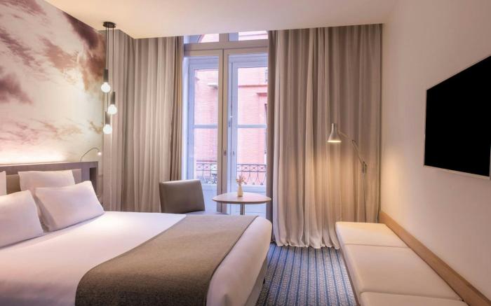 Le Grand Balcon Hotel