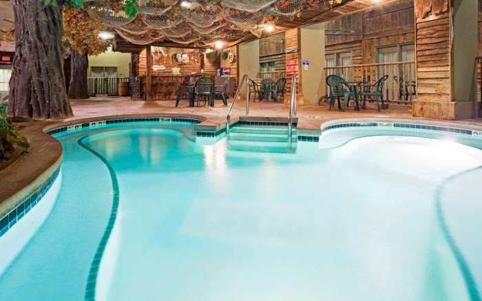 Holiday Inn Hotel & Suites Madison West - Middleton By IHG