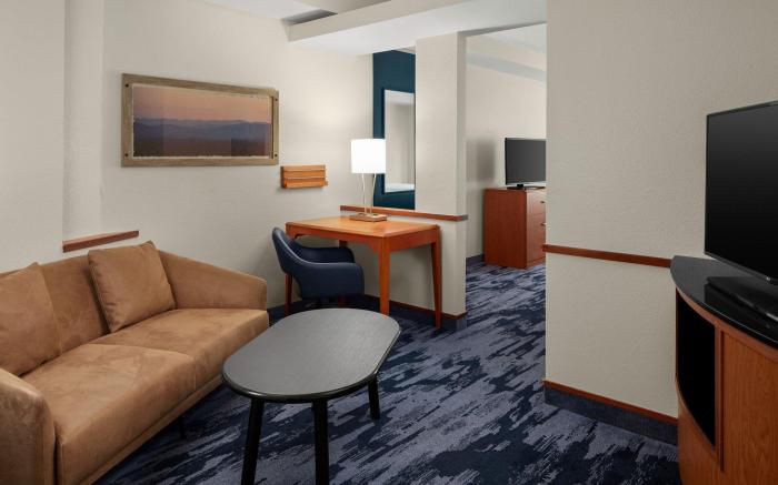 Fairfield Inn & Suites Bedford