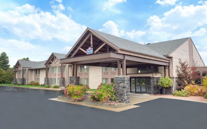 AmericInn by Wyndham Black River Falls