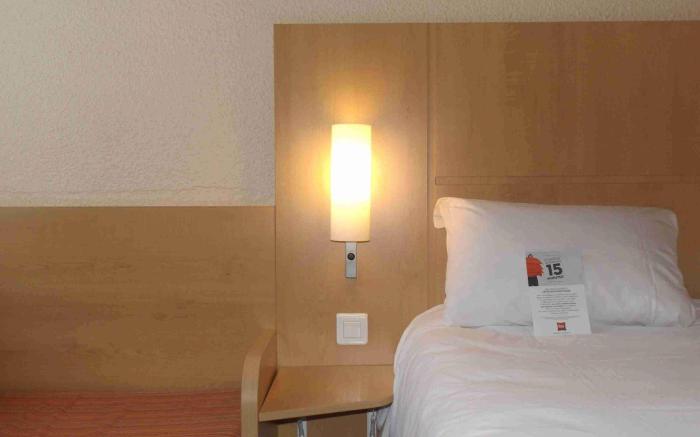 ibis Abbeville