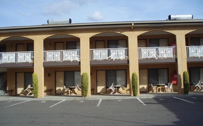 Lakeview Motel