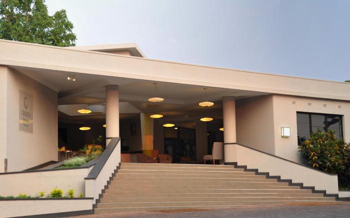 Cresta Sprayview Hotel