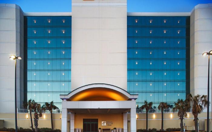 Holiday Inn Express & Suites VA Beach Oceanfront by IHG