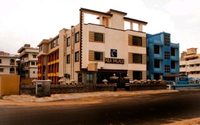 Hotel Tara Palace