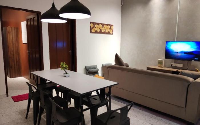 Shophouse 3-BR 10pax Tmn Hoover Ipoh by Idealhub