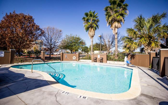 Atwell Suites Austin Airport By IHG