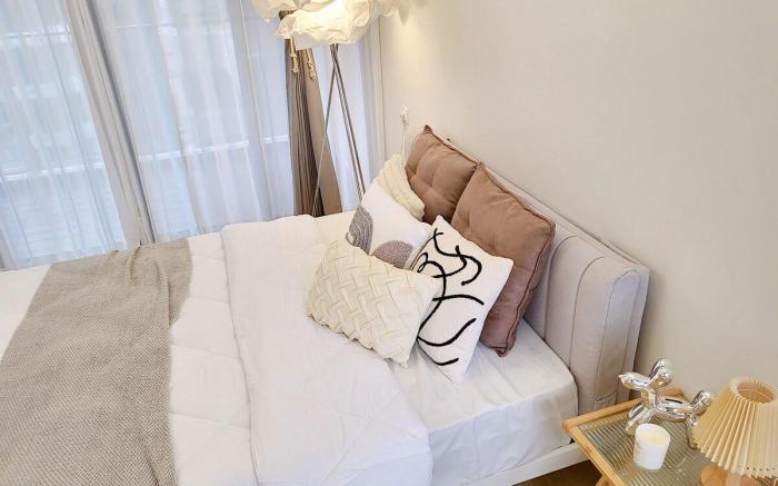 [Beachfront Seaview w Projector] 6-8 Pax, 3 Rooms.