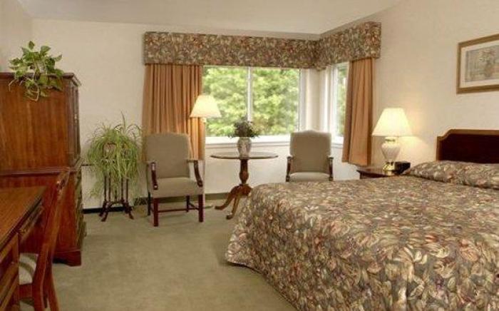 JUNIPER HILL INN