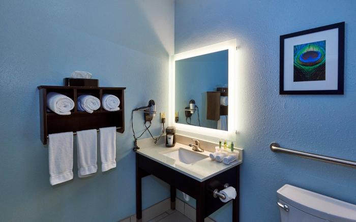 Holiday Inn Express & Suites Birmingham South - Pelham By IHG