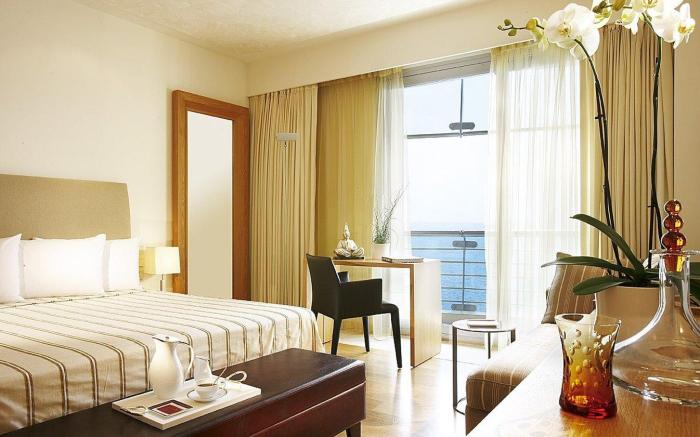 Daios Luxury Living