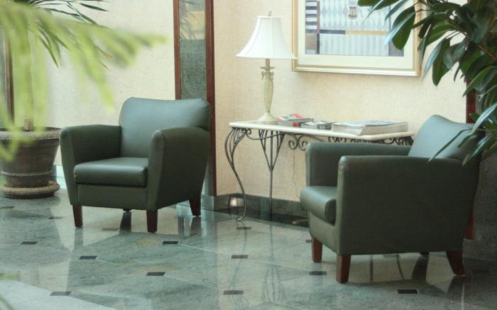 Maron Hotel & Suites