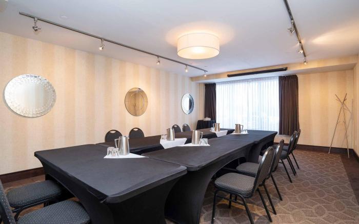 Sandman Hotel & Suites Calgary South