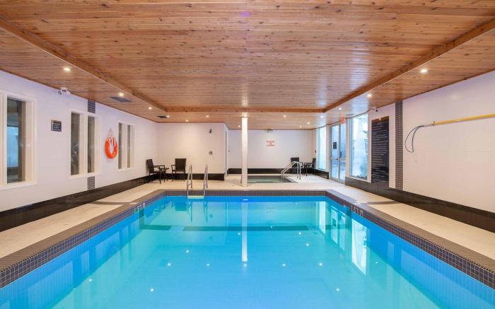 Sandman Hotel & Suites Calgary South