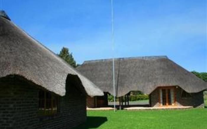 African Flair Country Lodge