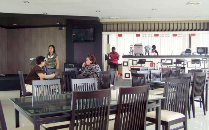 Grand Global Hotel