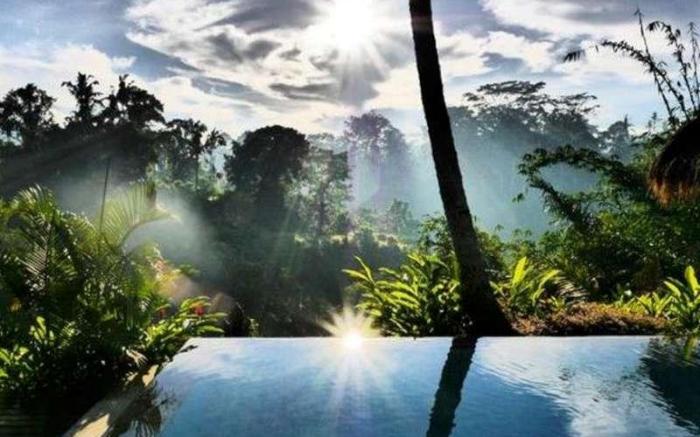 Kupu Kupu Private Villa