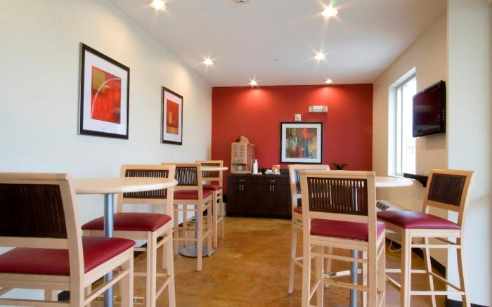 Red Roof Inn & Suites Beaumont