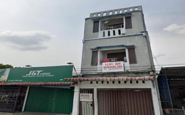 SPOT ON 93460 Lewi Family Guest House Near GBKP Bangun Mulia Km. 11