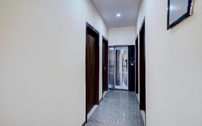 Collection O Umen Hotel Noida City Center Metro Station