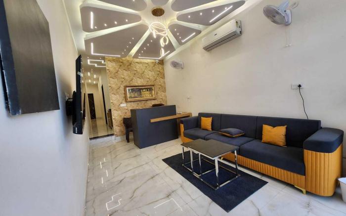 Hotel O MG HOTEL