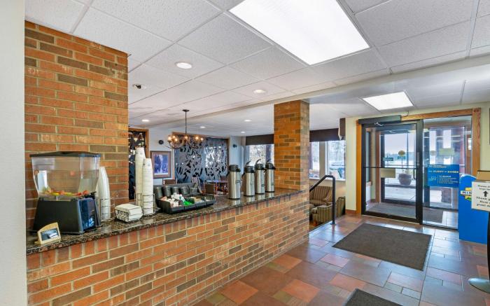 Best Western PLUS Concord Inn